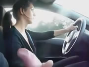 一邊開車一邊打手槍是一門真正的藝術